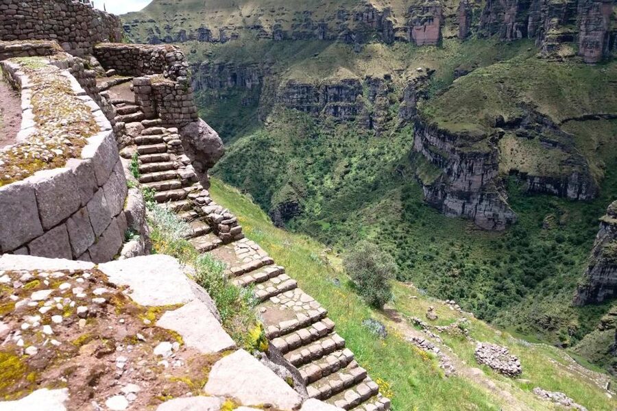 1 day excursion to Waqrapukara - The return walk, lunch, and the long ride home