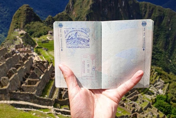 2 day hike to Machu Picchu - Wiñay Wayna is the payoff before Machu Picchu