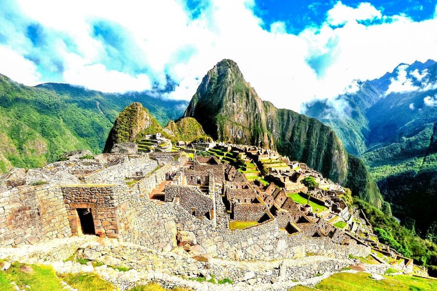 2-Day Inca Trail Hike to Machu Picchu & Panoramic Train - Early entry at Machu Picchu