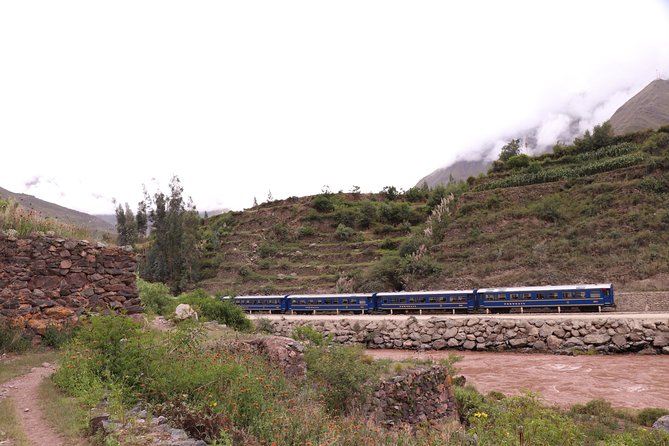 2-Day Inca Trail to Machu Picchu with Panoramic Train - First entry into Machu Picchu on Day 1