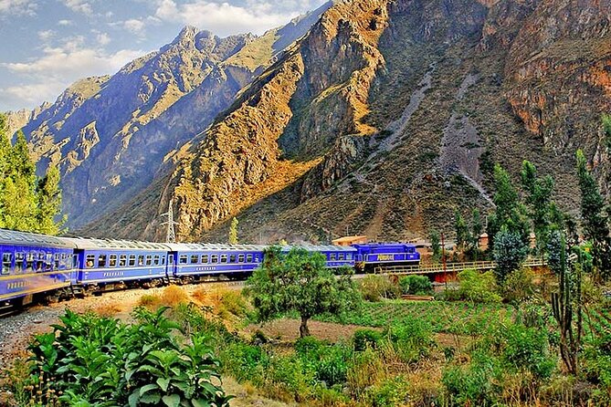 2-Day Machu Picchu Tour by Expedition Train or Voyager Train - The train ride to Aguas Calientes