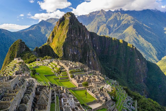 2 Day Machu Picchu Train Adventure from Cusco - Entering Machu Picchu early