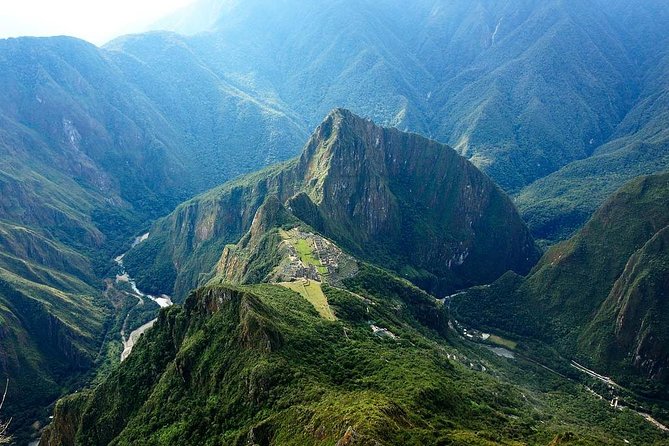 2-Day Private Tour of the Inca Trail to Machu Picchu - Chachabamba and the climb through cloud forest