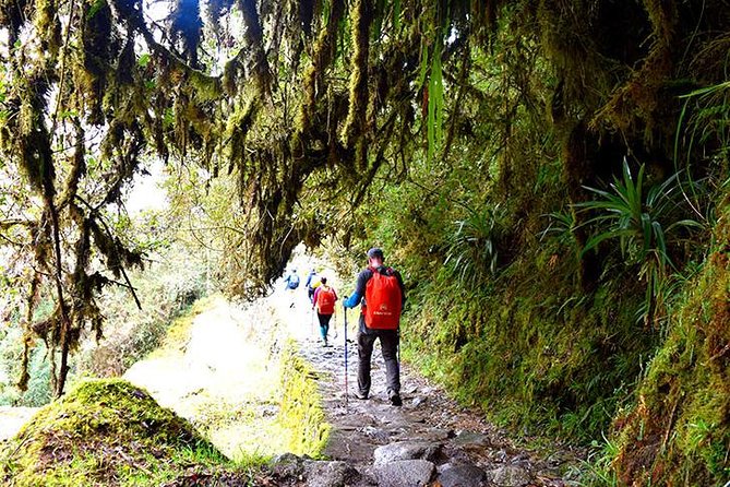 2-Day Private Tour of the Inca Trail to Machu Picchu - From Cusco to Km 104 before breakfast