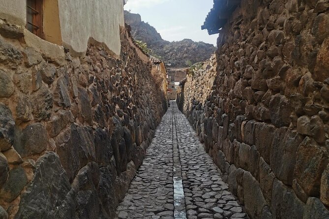 2-Day Sacred Valley Machu Picchu by Train with Llama Experience - Day two: entering the Historic Sanctuary of Machu Picchu