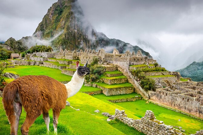 2-Day Tour from Cusco: Sacred Valley and Machu Picchu by Train - From Cusco to Chinchero by 7:45 a.m.