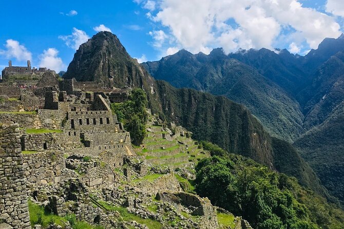 2 Day Tour to Machupicchu by Minivan - Cusco to Ollantaytambo before sunrise