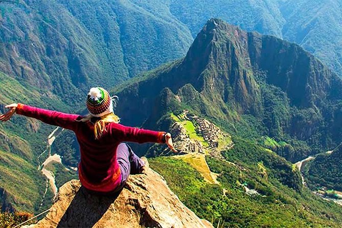 2 Days Machu Picchu Tour from Cusco - Entering Machu Picchu by bus