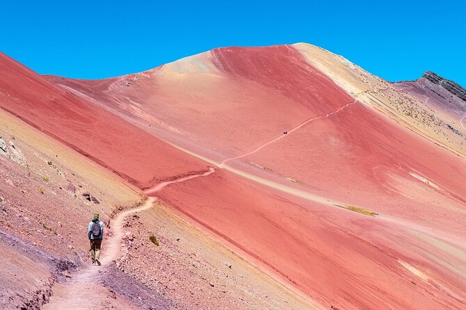 3 Days All Inclusive Ausangate to Rainbow Mountain Trek - Day 1: Upis, Ausangate views, and Hatun Pucacocha