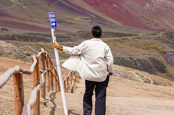 3 Days Tour in Machu Picchu at Sacred Valley and Rainbow Mountain - Day 2: Circuit 2 at Machu Picchu