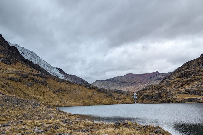 3 Days Trekking in Ausangate and Rainbow Mountain - Day one: Cusco to Upis and the hot springs