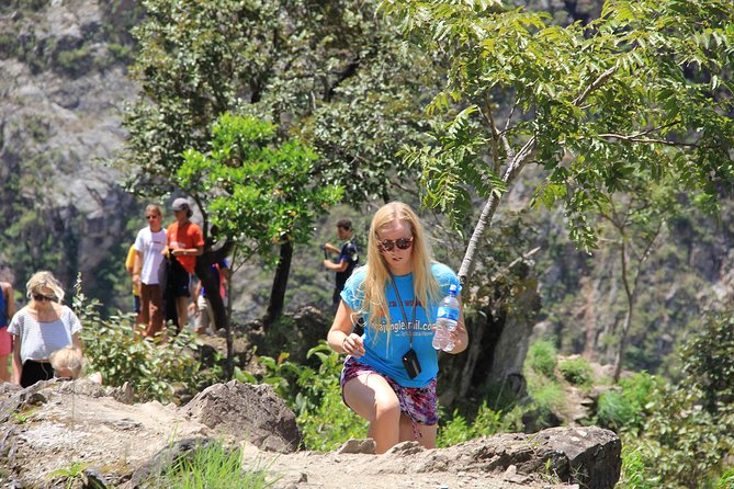 4-Day Inca Jungle Trail to Machu Picchu Hiking and Biking Tour - Suspension bridges and the long walk from Hidroelectrica