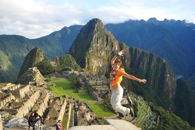 4-Day Lares Trek to Machu Picchu from Cusco - Day 2: The 4,400-meter push over Ipsayccocha Pass