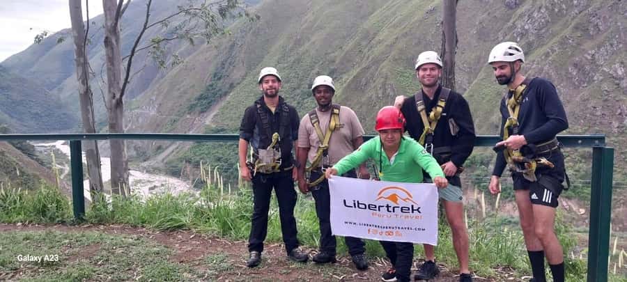 4 days/3 nights: Inka Jungle Trek to Machu Picchu - Day 3: zip lines, Hidroeléctrica, and the long walk to Aguas Calientes