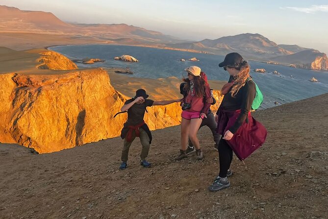 4 Hrs GOLDEN SHADOWS TREK in Paracas National Reserve - Who should book this afternoon trek?
