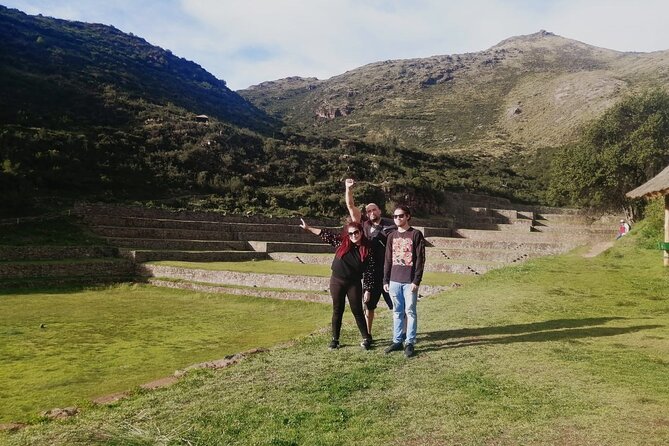 5-Day Tour to Machupicchu, Sacred Valley and Rainbow Mountain - Day 2: Chinchero, Maras, Moray, and Ollantaytambo