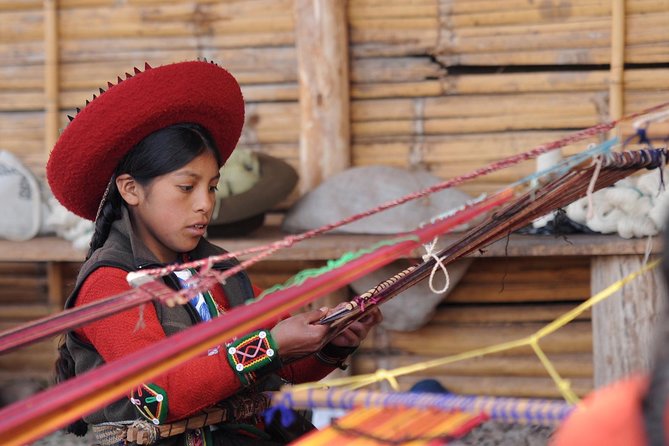 7-Day New Dawn in Machu Picchu: Lima, Cusco & Sacred Valley - Cusco: Market life beside Inca stonework