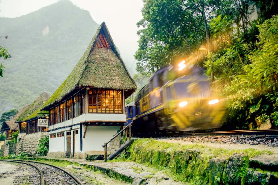 Aguas Calientes: Lunch at Cafe Inkaterra Restaurant - The two-hour lunch: what happens at the table