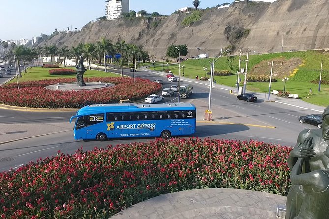 Airport Express Lima: Lima Airport to Miraflores - Wi-Fi, USB ports, and the small comforts