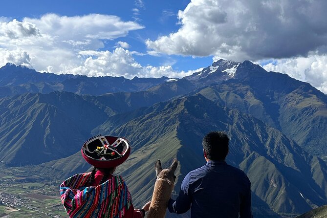 Alpaca Walk over the Sacred Valley of the Incas from Cusco - Altitude, walking, and practical comfort