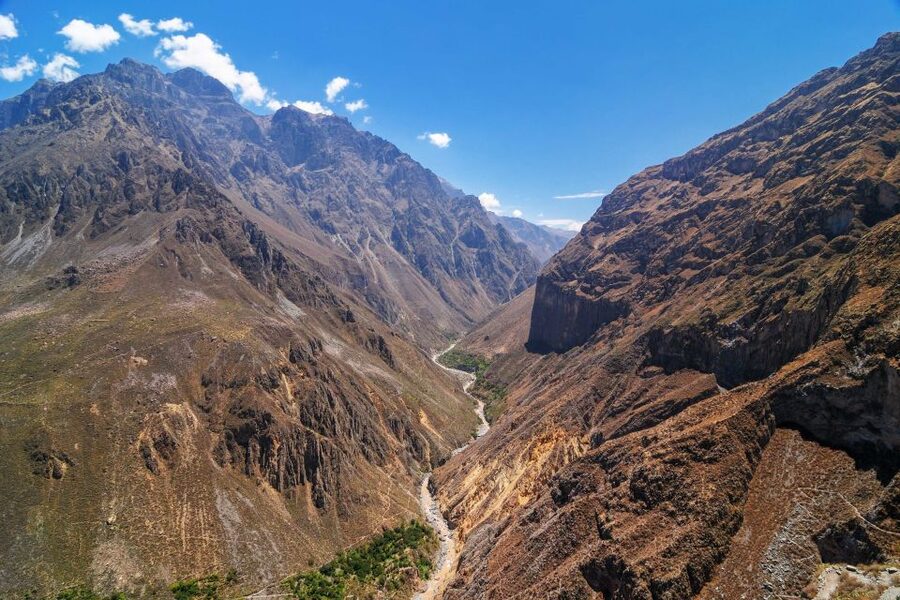 Andes: Colca Canyon Day-Trip - Cruz del Condor and the patient wait for a great sight