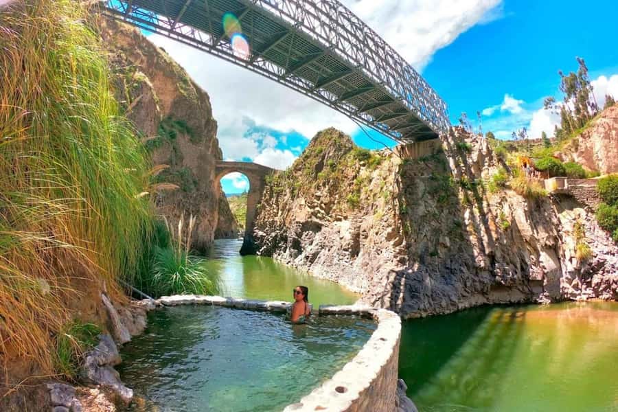 Arequipa: 1-Day Colca Canyon + Thermal Baths Tour - Cruz del Condor and the great canyon view