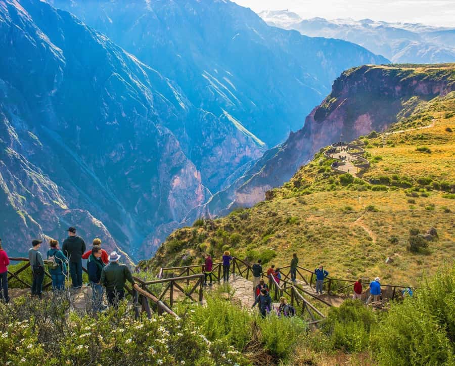Arequipa: 2-day Colca Canyon Trekking, Ending in Puno - The long descent from Cabanaconde
