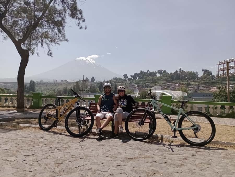 AREQUIPA BIKING CITY TOUR - Riding toward Chilina Valley
