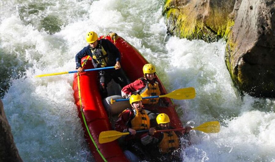 Arequipa: Chili River Rafting - From Arequipa hotel to the Gruta de la Virgen de Chapi