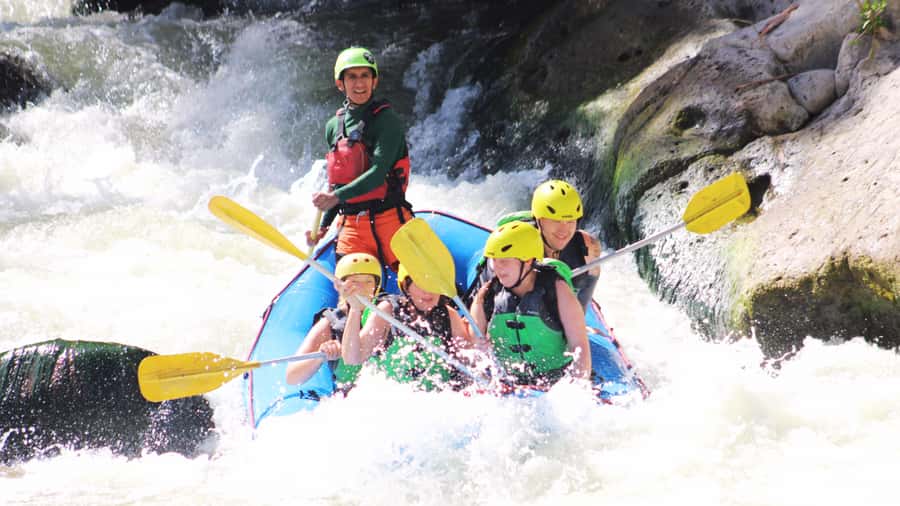 Arequipa: Chili River White Water Rafting + Pickup & Snack - A quick adventure close to Arequipa
