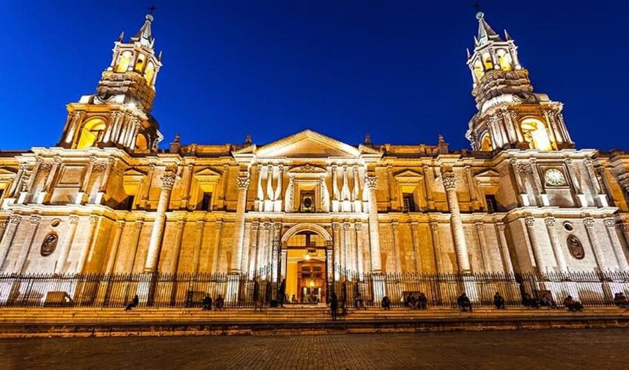 Arequipa: City and Country Tour - Yanahuara and Carmen Alto volcano views