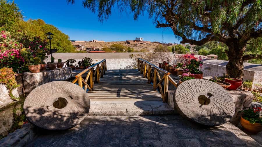Arequipa: City and Countryside Panoramic Bus Tour - Starting beside Santa Catalina Monastery