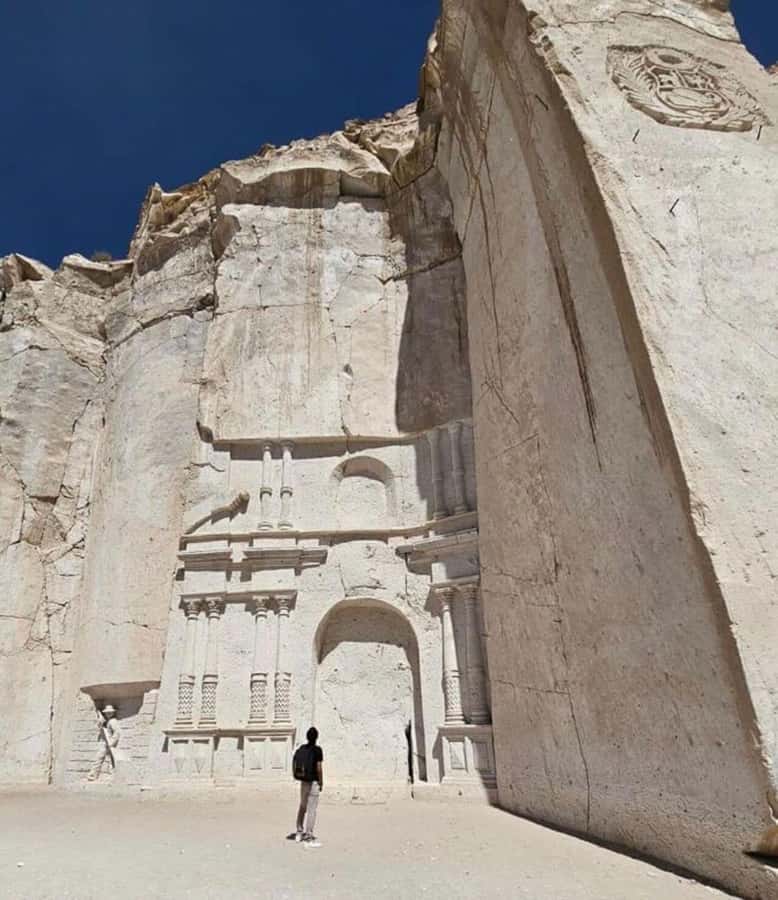 Arequipa: Half Day Sillar Route and Culebrillas Canyon + Yanahuara Viewpoint - Petroglyphs at the end of the canyon
