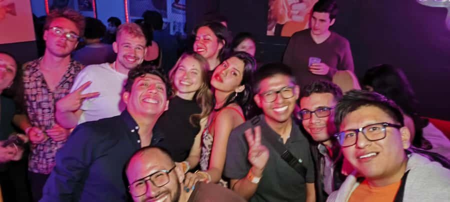 Arequipa: Pub Crawl with Skip-The-Line Access and Drinks - Icebreaker Games, Photos, and the Social Side
