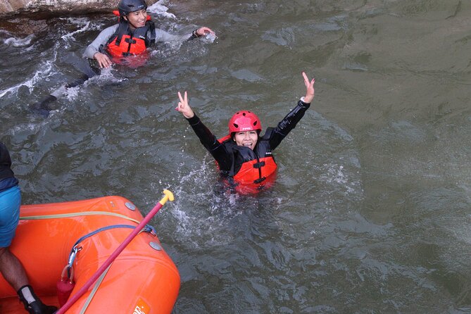 Arequipa Rafting adventure on the Chili river with pick-up - The 8:00 am pickup from central Arequipa