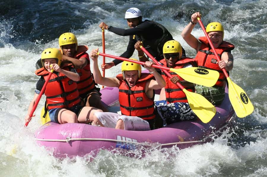 Arequipa: Rafting on the Chili River | Full adrenaline | - Through Chapí Virgin Cave toward the Chilina Valley