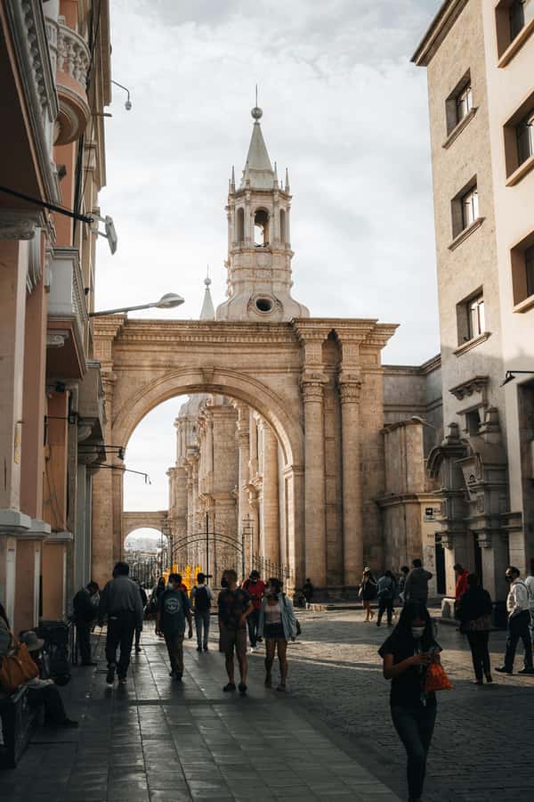 Arequipa: Walk through the Historic Center of the City - The Cathedral and Arequipa’s grand center