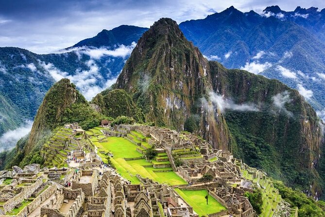 Best 2-Day Private Machu Picchu & Sacred Valley Experience - Ollantaytambo, a town built around Inca stone