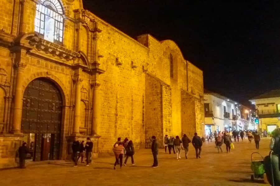 Best of Cusco: Night Tour, Pisco Sour Lessons, and Dinner - Hatun Rumiyuq Street and the city’s stonework