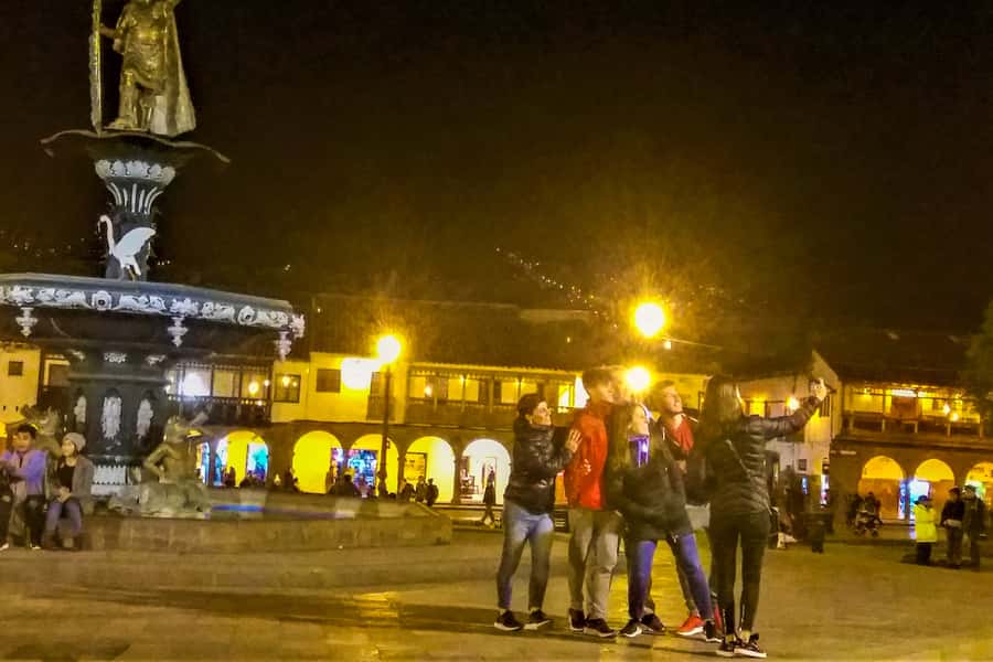 Best of Cusco: Night Tour, Pisco Sour Lessons, and Dinner - San Blas after sunset