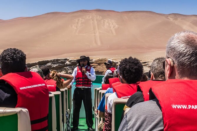Boat Tour of the Ballestas Islands in Paracas - The best departure time for wildlife and photographs