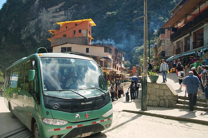 Bus to the entrance of Machu Picchu - Key points to know before booking