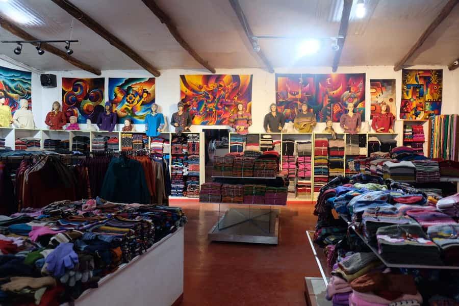 Camelid Center Visit in Cusco: Alpacas, Culture & Weaving - Meeting the Four Andean Camelids