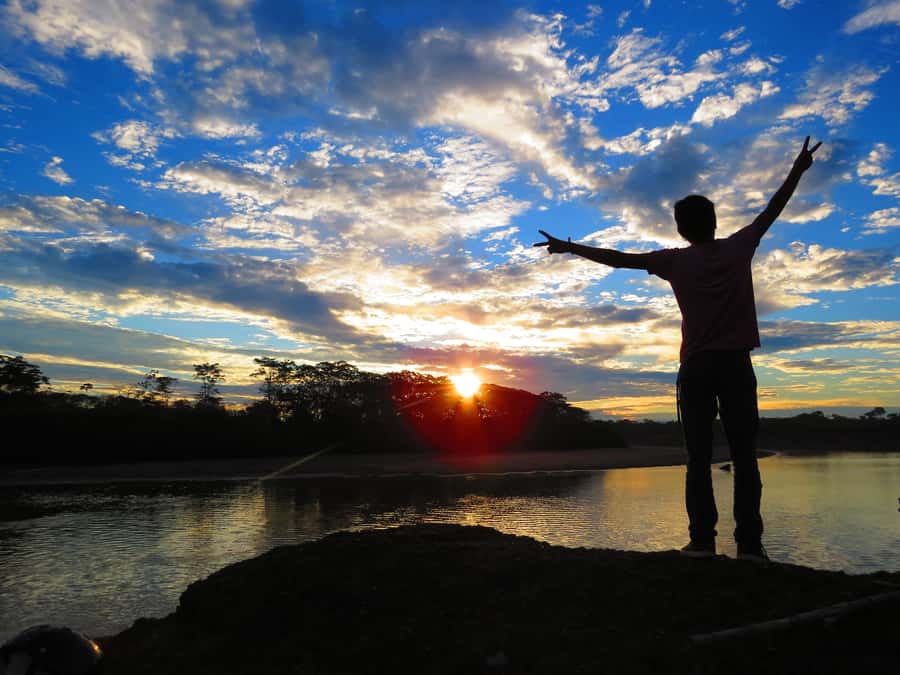 Capibara and caiman search on the Tambopata river - Searching for caimans, capybaras, and smaller creatures