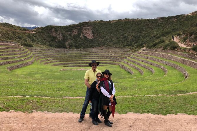 Chinchero, Maras, Moray and Salt Mines from Cusco, Guide & driver - Who will enjoy this experience most