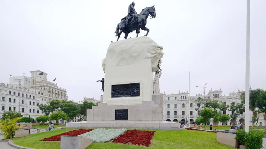 City Tour Colonial and Modern Lima Half Day Plus Ticket - Plaza San Martín and the Bolívar Hotel