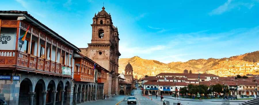City Tour Cusco Qoricancha Sacsayhuaman y Tambomachay - What the guides add to the experience