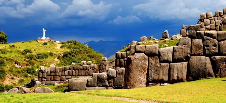 City Tour Cusco Qoricancha Sacsayhuaman y Tambomachay - Plaza de Armas: begin with Cusco’s layers