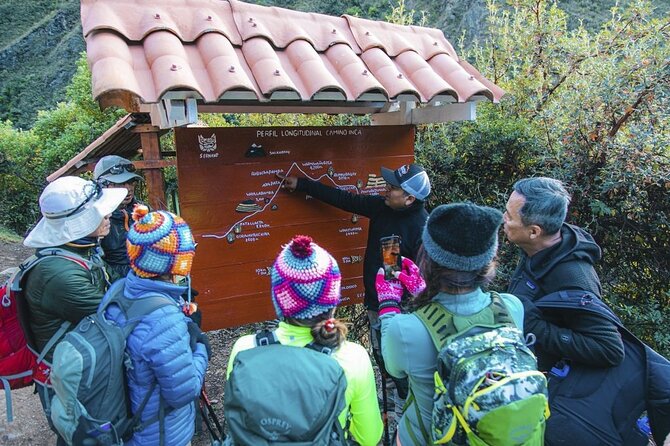 Classic Inca Trail to Machu Picchu – 4 Days / 3 Nights - Day three: Phuyupatamarka, Intipata, and Wiñay Wayna