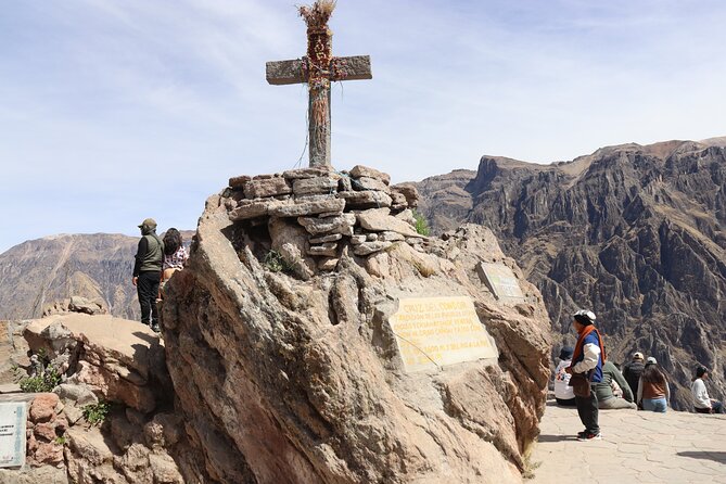 Colca Canyon Full Day Tour from Arequipa - Cruz del Cóndor and the canyon’s great show